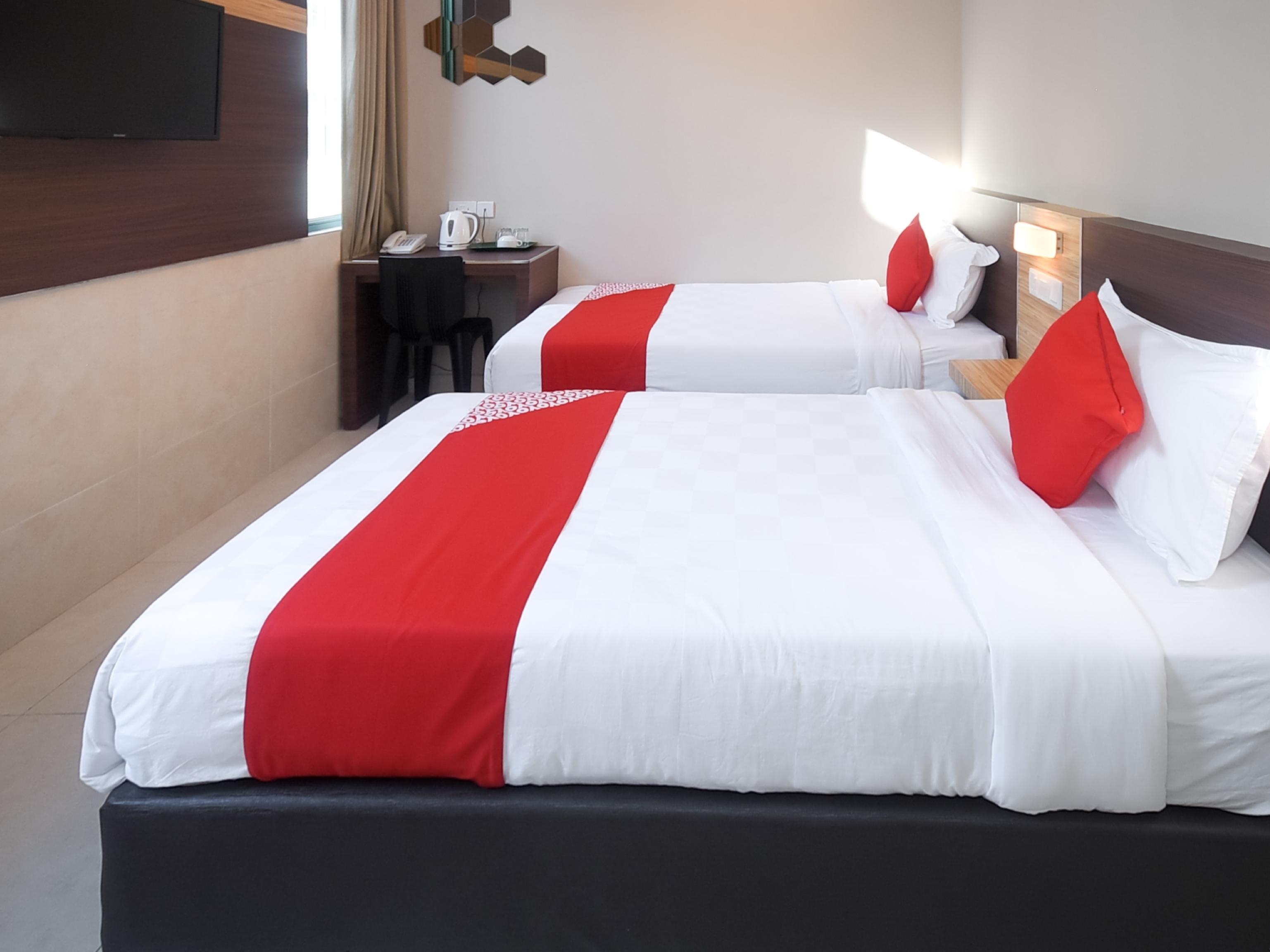 Oyo 1023 La Mirina Boutique Inn Екстериор снимка