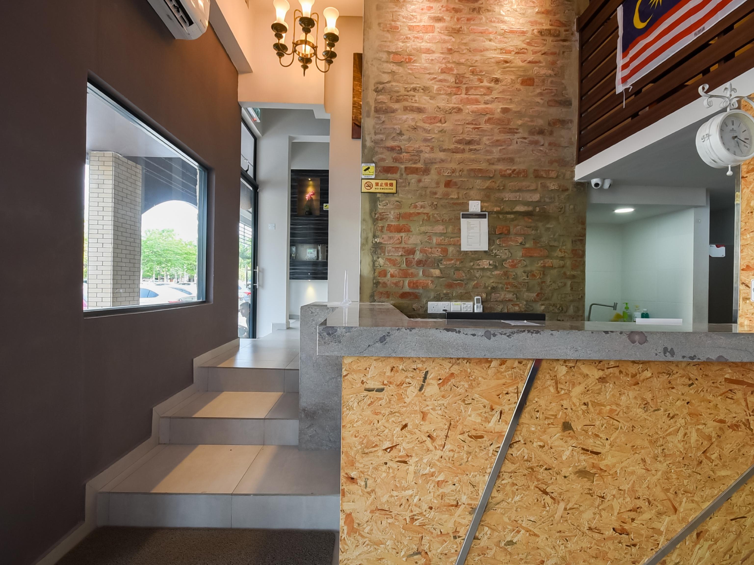 Oyo 1023 La Mirina Boutique Inn Екстериор снимка