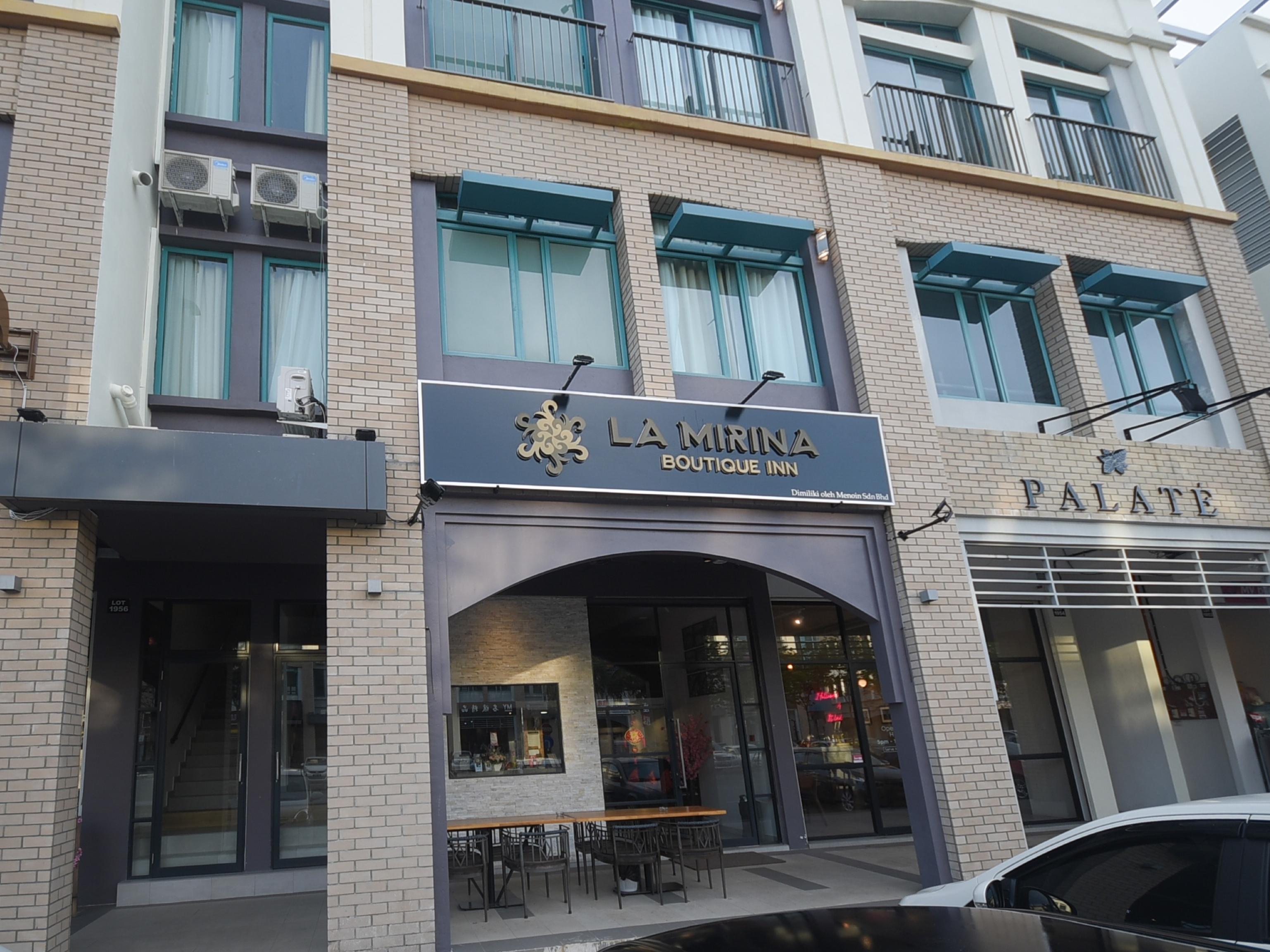 Oyo 1023 La Mirina Boutique Inn Екстериор снимка