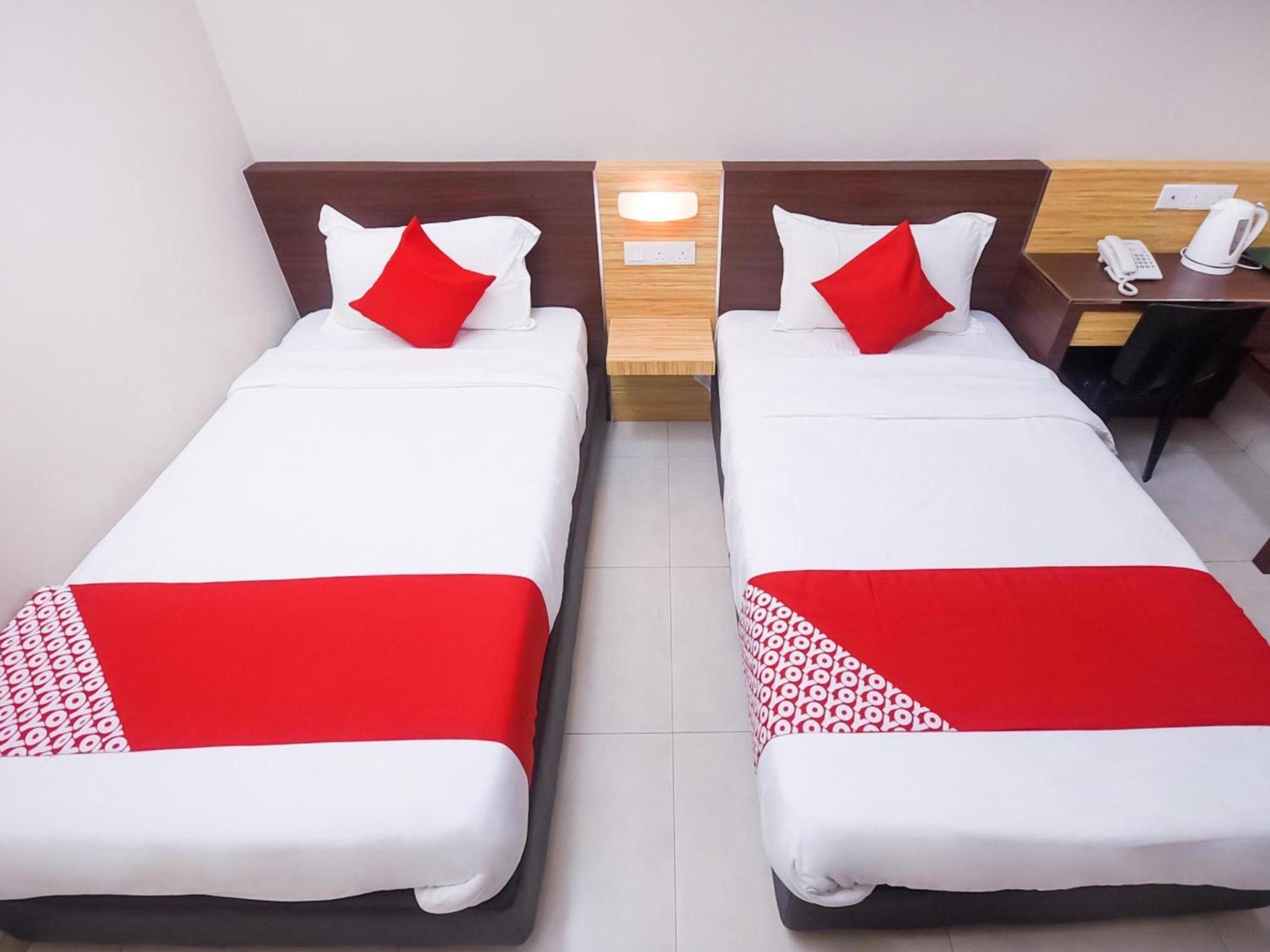 Oyo 1023 La Mirina Boutique Inn Екстериор снимка