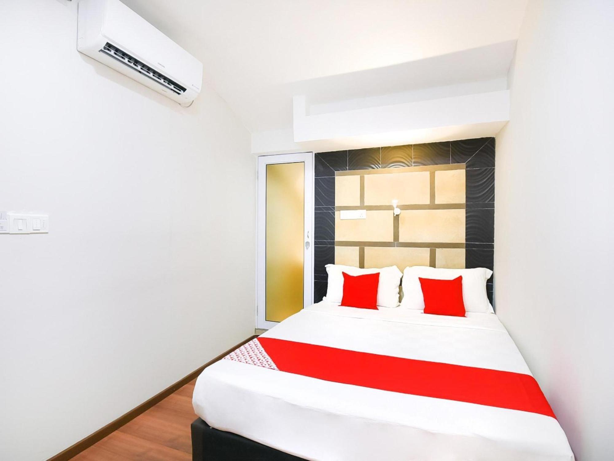 Oyo 1023 La Mirina Boutique Inn Екстериор снимка