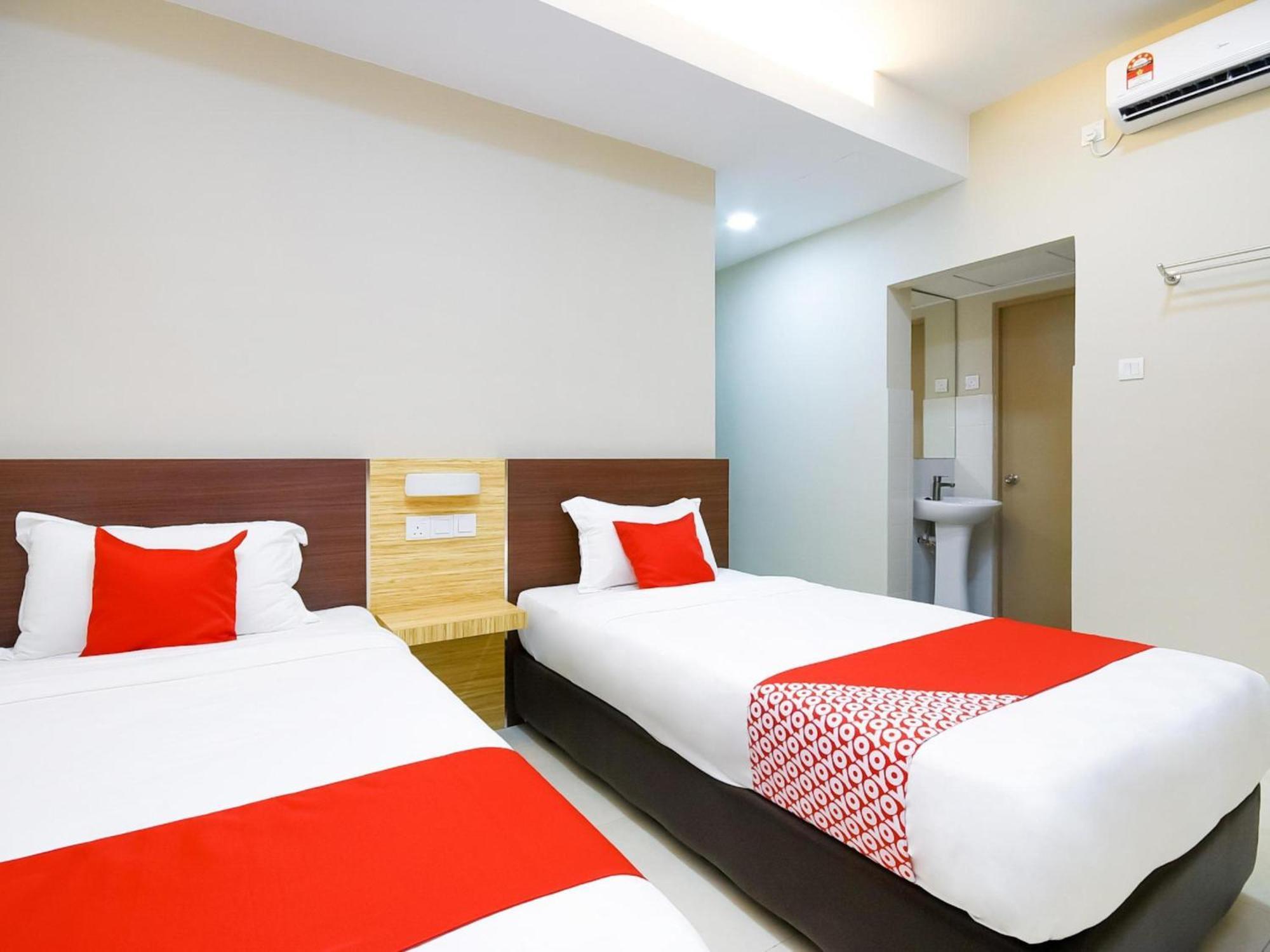 Oyo 1023 La Mirina Boutique Inn Екстериор снимка